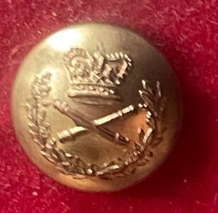 Field Marshal's gilt button, 23mm, early Elizabeth II period.