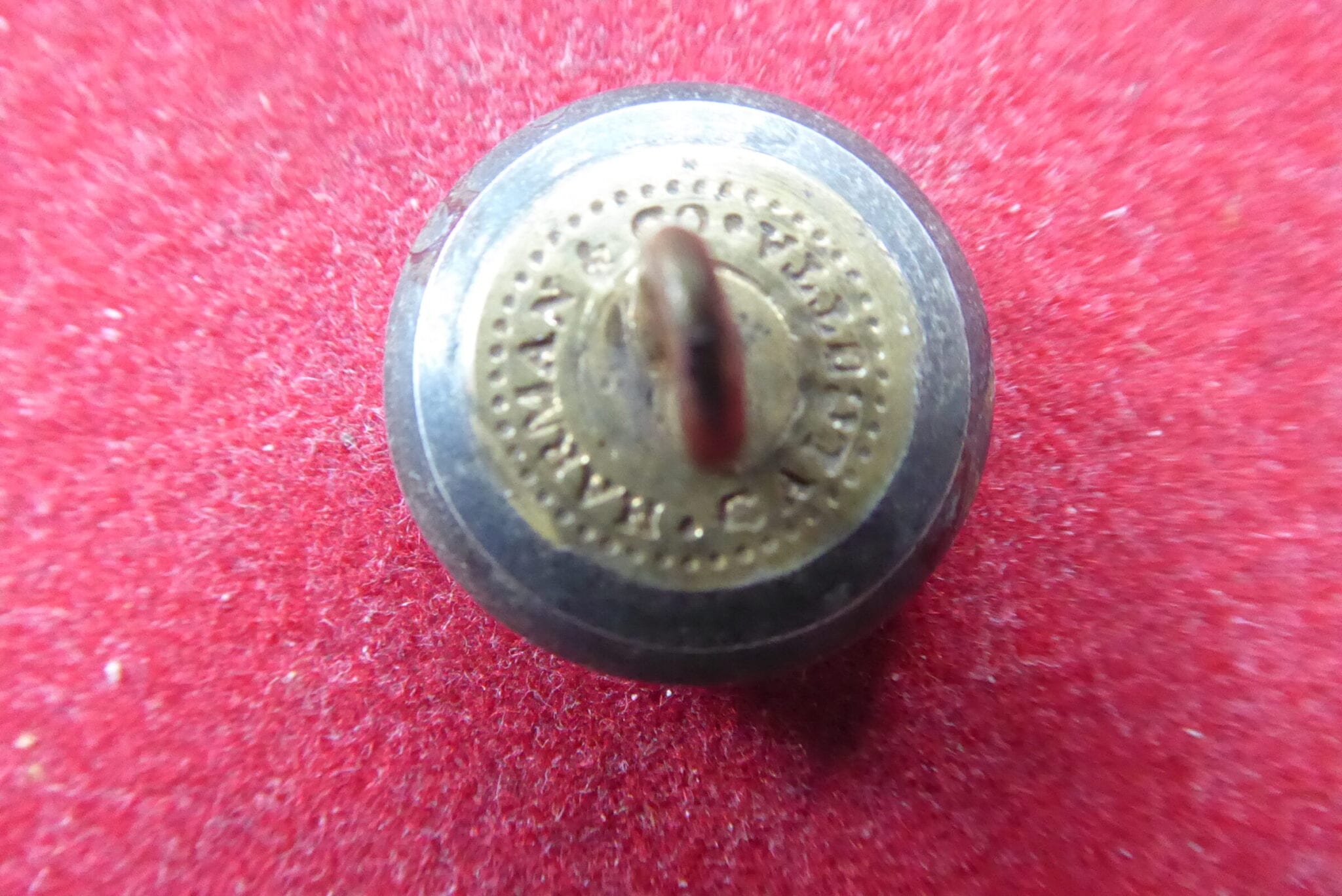 Bengal Police. officer’s 18mm button. – Bates and Hindmarch