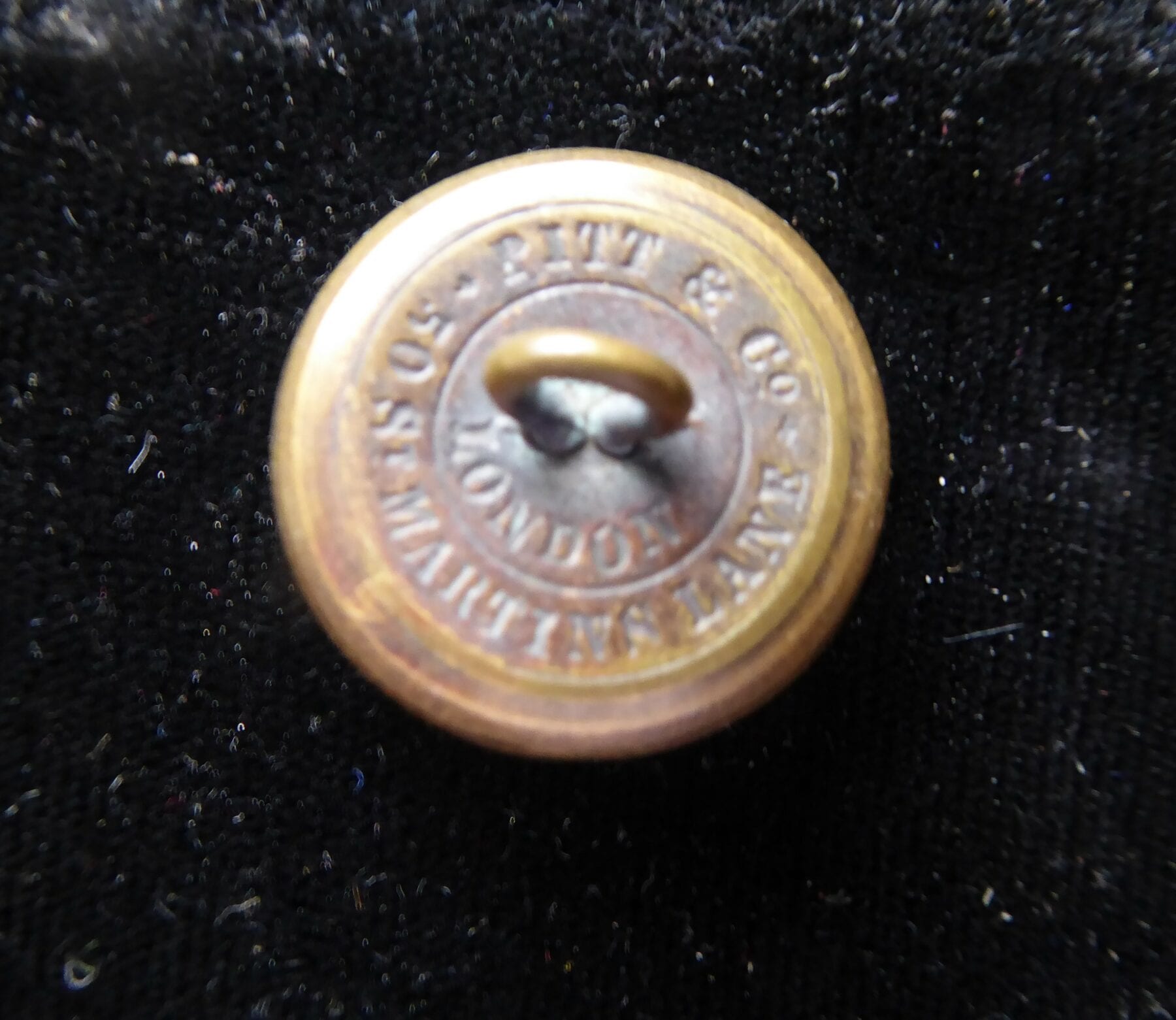 Victorian Rifles button, officer’s 23mm Bates and Hindmarch