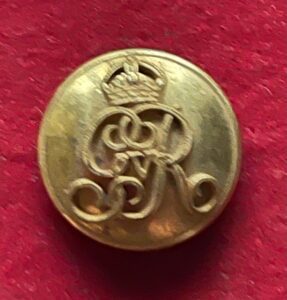 Gilt button as worn by Viceregal staff in the reign of King Emperor George V.