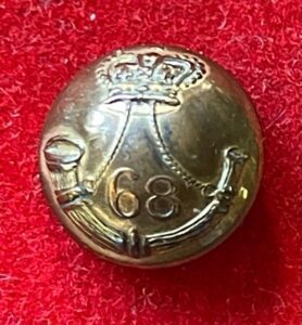 68th Durham Light Infantry, officer's gilt coatee button 15mm