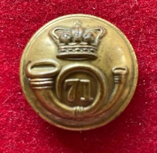 71st Highland Light Infantry 25 mm brass button,1855-1881.