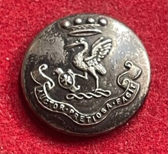AVEBURY. LUBBOCK. crested silver plated 27mm  button of the Wiltshire family
