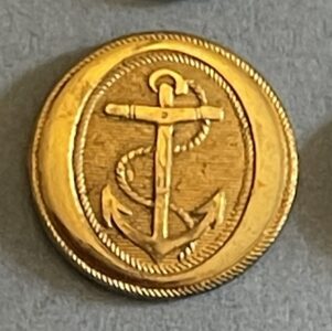 Royal Navy, Officer's 22mm gilt button of the 1795-1812 period Royal Navy, Officer's 22mm gilt button of the 1795-1812 period